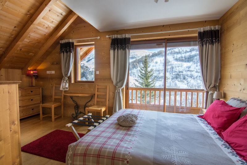 photo 5 Location entre particuliers Valloire chalet Rhne-Alpes Savoie chambre 3