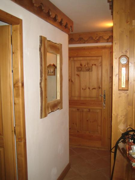 photo 1 Location entre particuliers Les Carroz d'Araches appartement Rhne-Alpes Haute-Savoie Couloir
