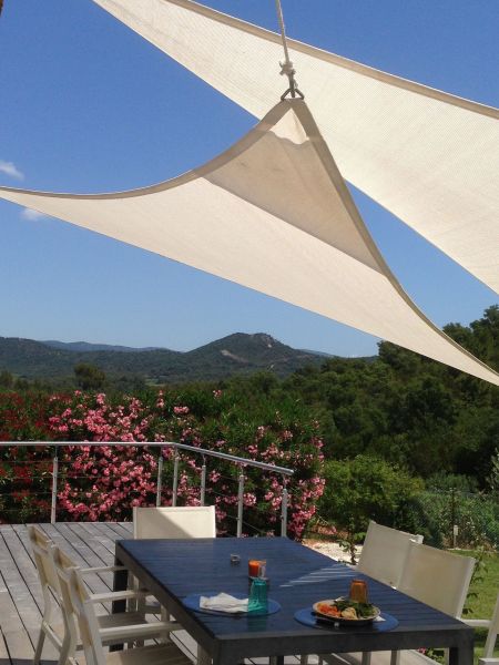 photo 22 Location entre particuliers La Londe-les-Maures villa Provence-Alpes-Cte d'Azur Var Vue de la terrasse