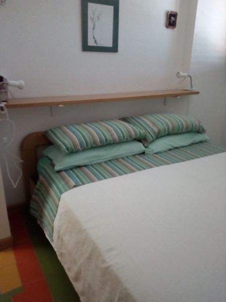 photo 7 Location entre particuliers Villasimius appartement Sardaigne Cagliari (province de) chambre 1