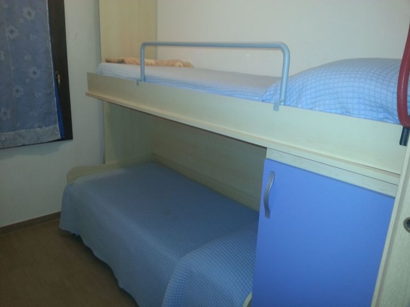 photo 6 Location entre particuliers Stintino appartement Sardaigne Sassari (province de) chambre 2