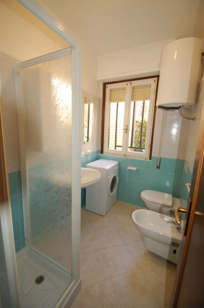 photo 11 Location entre particuliers Principina a Mare appartement Toscane Grosseto (province de) salle de bain 1
