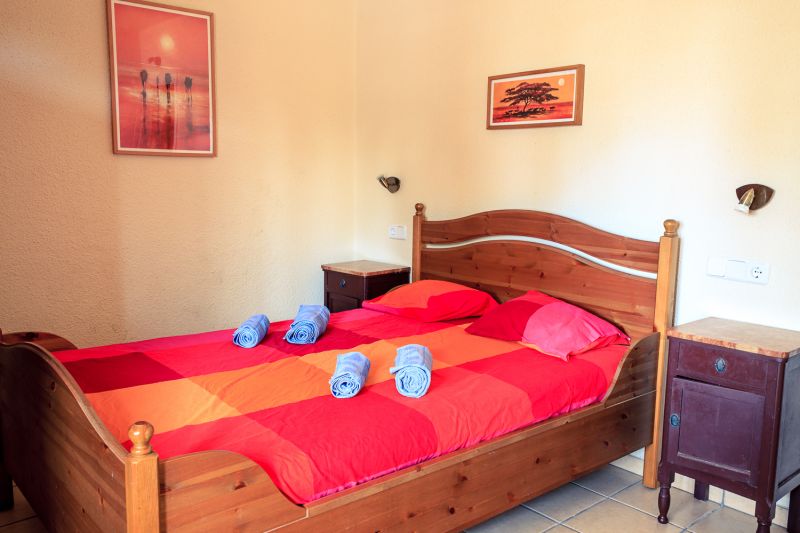 photo 15 Location entre particuliers Empuriabrava villa Catalogne Grone (province de) chambre 1