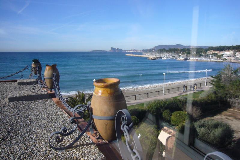 photo 0 Location entre particuliers Les Lecques appartement Provence-Alpes-Cte d'Azur Var Vue de la terrasse