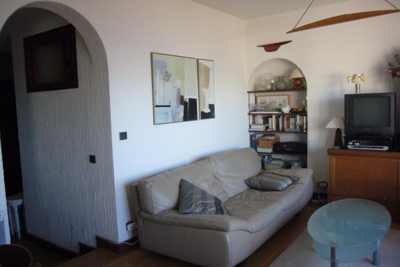 photo 2 Location entre particuliers Les Lecques appartement Provence-Alpes-Cte d'Azur Var Salon