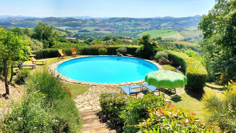 photo 2 Location entre particuliers Penna San Giovanni villa Marches Macerata (province de) Piscine