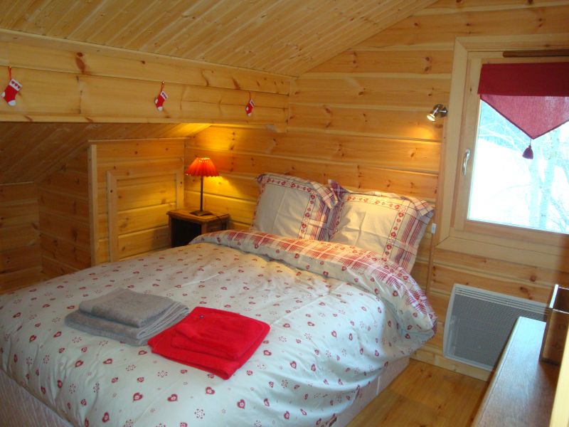 photo 10 Location entre particuliers Samons chalet Rhne-Alpes Haute-Savoie chambre 2