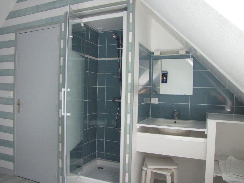 photo 8 Location entre particuliers Quiberon appartement Bretagne Morbihan salle de bain