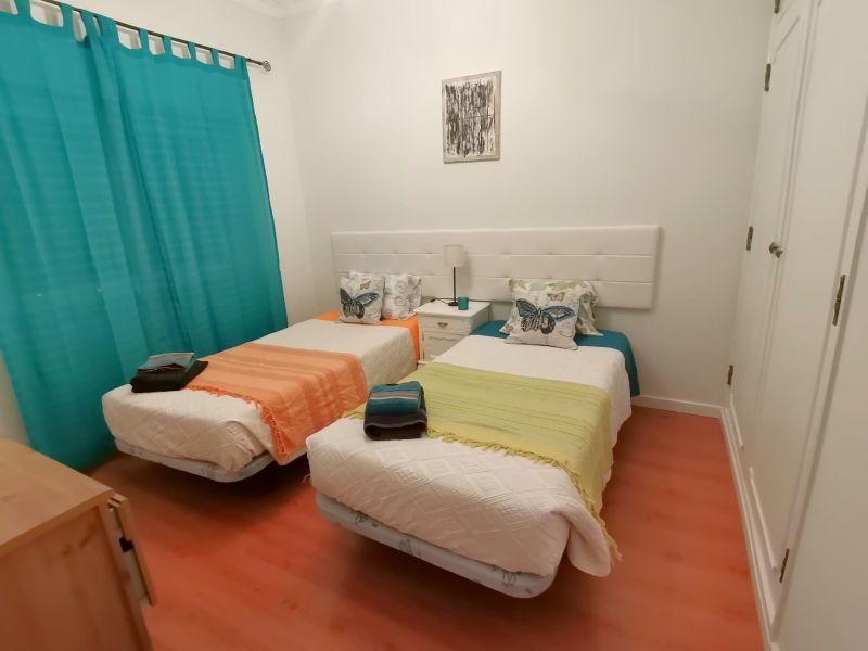 photo 10 Location entre particuliers Lisbonne villa Grand Lisbonne et Setbal Grand Lisbonne chambre 3