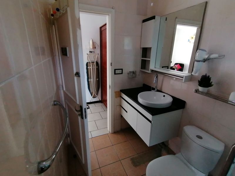 photo 17 Location entre particuliers Flic-en-Flac appartement   salle de bain 1