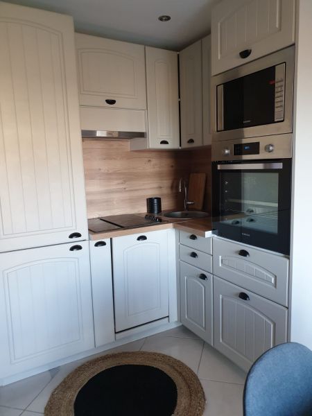 photo 2 Location entre particuliers Cabourg appartement Basse-Normandie Calvados Coin cuisine