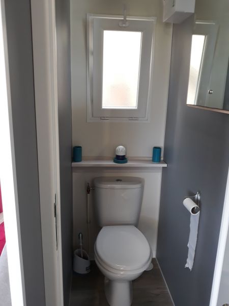 photo 9 Location entre particuliers Saint Raphael mobilhome Provence-Alpes-Cte d'Azur Var WC spar