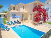 Locations vacances pour 7 personnes: villa n 57069