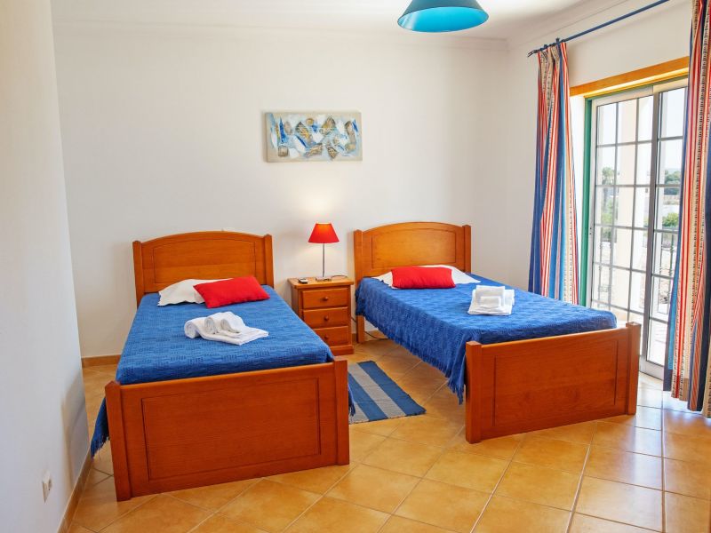 photo 13 Location entre particuliers Albufeira villa Algarve  chambre 4