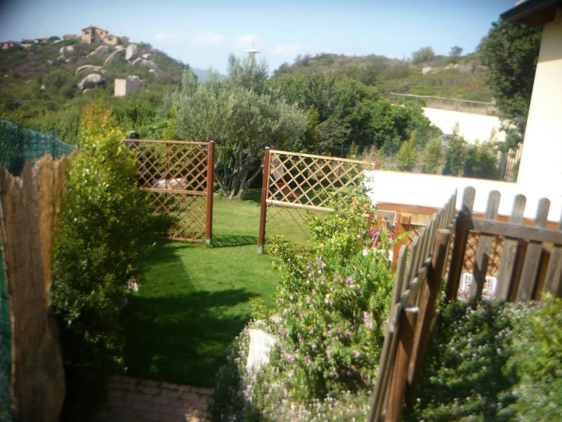 photo 3 Location entre particuliers Costa Rei appartement Sardaigne Cagliari (province de) Jardin