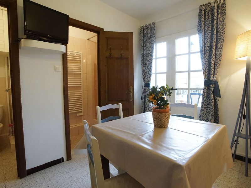 photo 13 Location entre particuliers Hyres studio Provence-Alpes-Cte d'Azur Var chambre