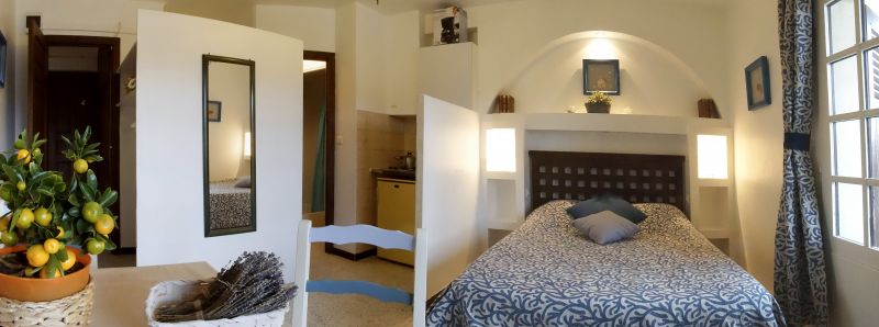 photo 26 Location entre particuliers Hyres studio Provence-Alpes-Cte d'Azur Var chambre