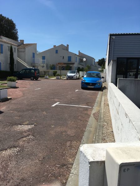 photo 17 Location entre particuliers Vaux sur Mer appartement Poitou-Charentes Charente-Maritime Parking