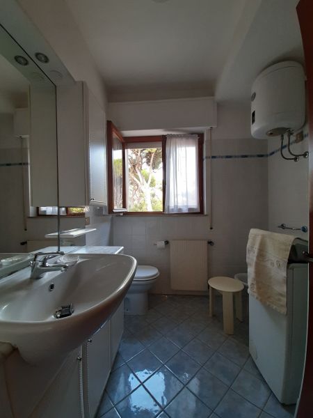 photo 16 Location entre particuliers Castiglione della Pescaia appartement Toscane Grosseto (province de) salle de bain