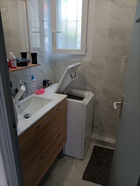 photo 6 Location entre particuliers Hyres appartement Provence-Alpes-Cte d'Azur Var salle de bain