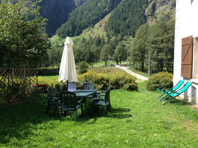 photo 8 Location entre particuliers Gressoney Saint Jean appartement Val-d'Aoste Aoste (province d') Jardin