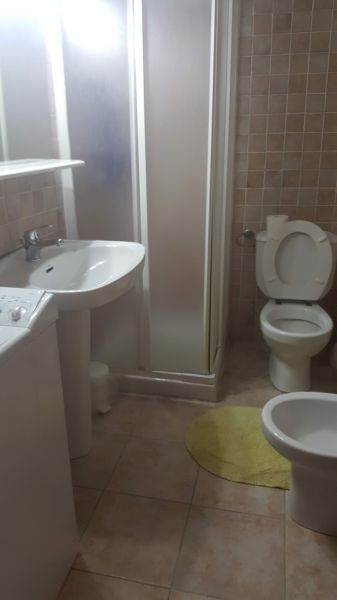 photo 24 Location entre particuliers Isola Rossa appartement Sardaigne Olbia Tempio (province de) salle de bain