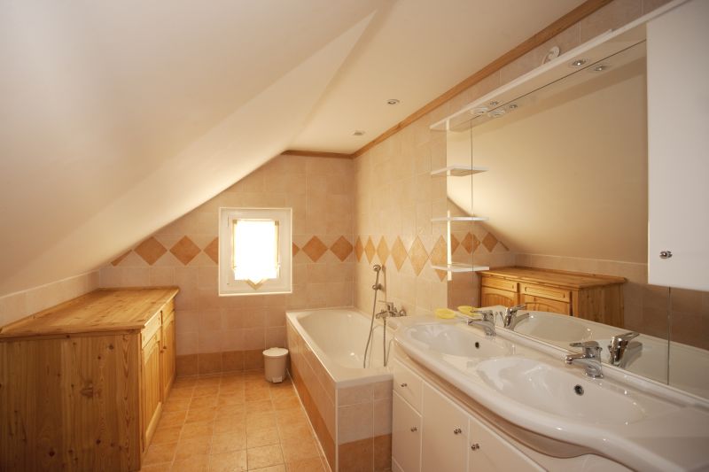 photo 12 Location entre particuliers Brianon appartement Provence-Alpes-Cte d'Azur Hautes-Alpes salle de bain 2