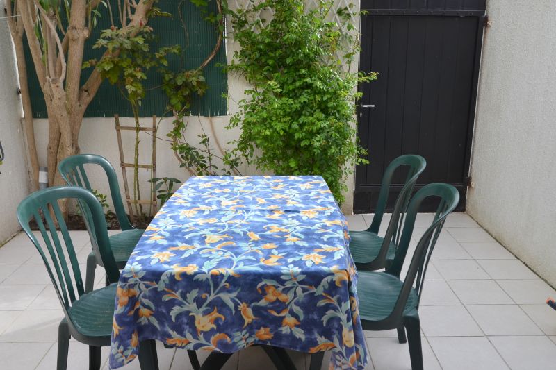 photo 1 Location entre particuliers La Grande Motte studio Languedoc-Roussillon Hrault Terrasse