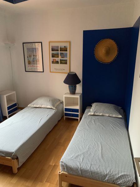 photo 14 Location entre particuliers Saint Rmy de Provence maison Provence-Alpes-Cte d'Azur Bouches du Rhne chambre 2