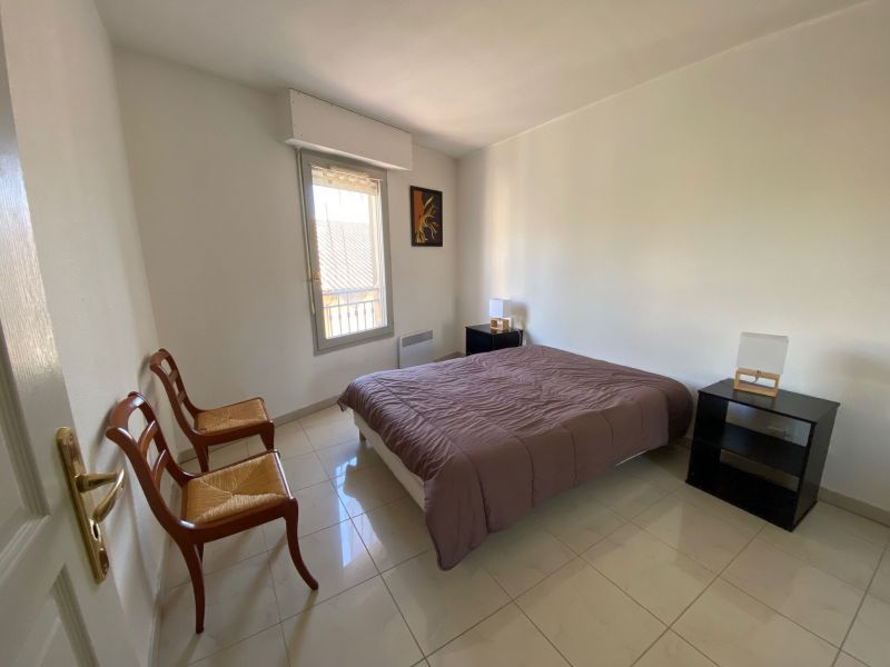 photo 6 Location entre particuliers Sanary-sur-Mer appartement Provence-Alpes-Cte d'Azur Var chambre 1