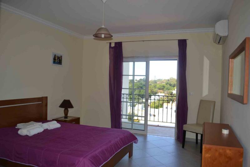 photo 4 Location entre particuliers Carvoeiro appartement Algarve  chambre 1