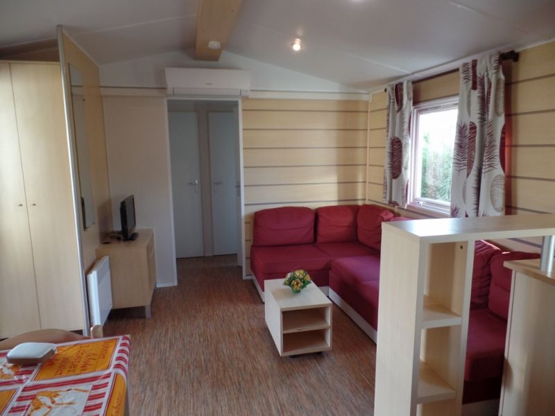 photo 3 Location entre particuliers Les Mathes mobilhome Poitou-Charentes Charente-Maritime Salon