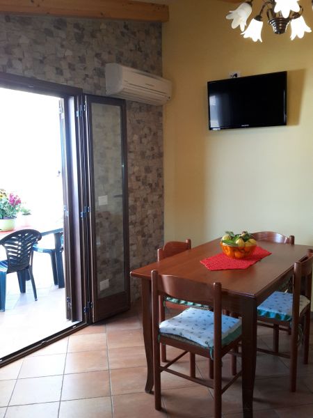 photo 2 Location entre particuliers Capo d'Orlando appartement Sicile Messine (province de) Cuisine amricaine