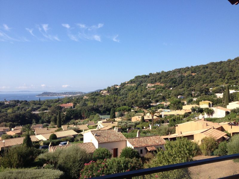 photo 0 Location entre particuliers La Croix Valmer villa Provence-Alpes-Cte d'Azur Var Vue du balcon