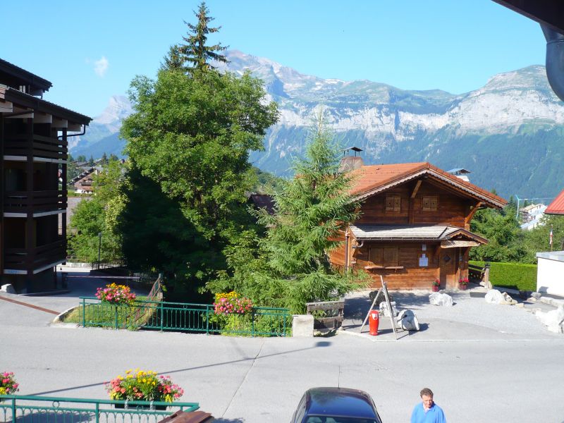 photo 21 Location entre particuliers Les Carroz d'Araches appartement Rhne-Alpes Haute-Savoie Vue de la terrasse