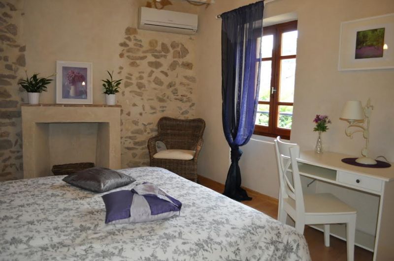 photo 8 Location entre particuliers Saint-Montan gite Rhne-Alpes Ardche chambre