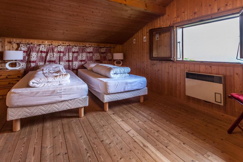 photo 18 Location entre particuliers Les Carroz d'Araches chalet Rhne-Alpes Haute-Savoie chambre 2