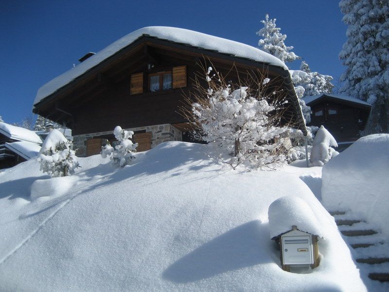 photo 0 Location entre particuliers Chamrousse chalet Rhne-Alpes Isre Vue extrieure de la location