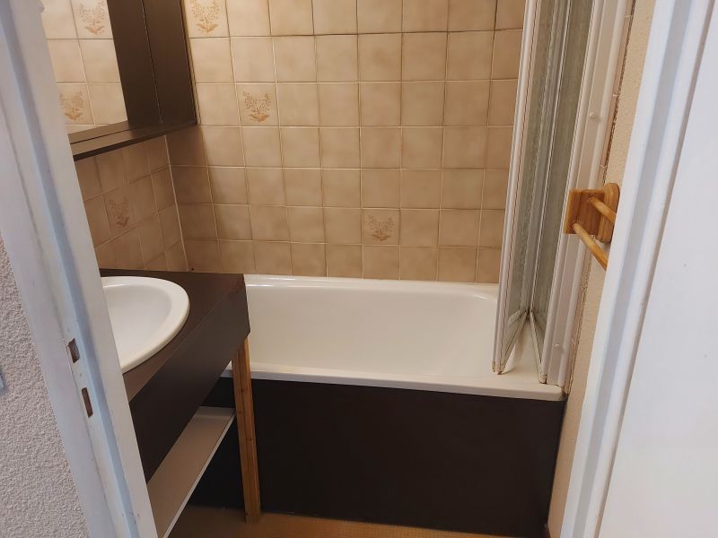 photo 16 Location entre particuliers Chamrousse appartement Rhne-Alpes Isre salle de bain