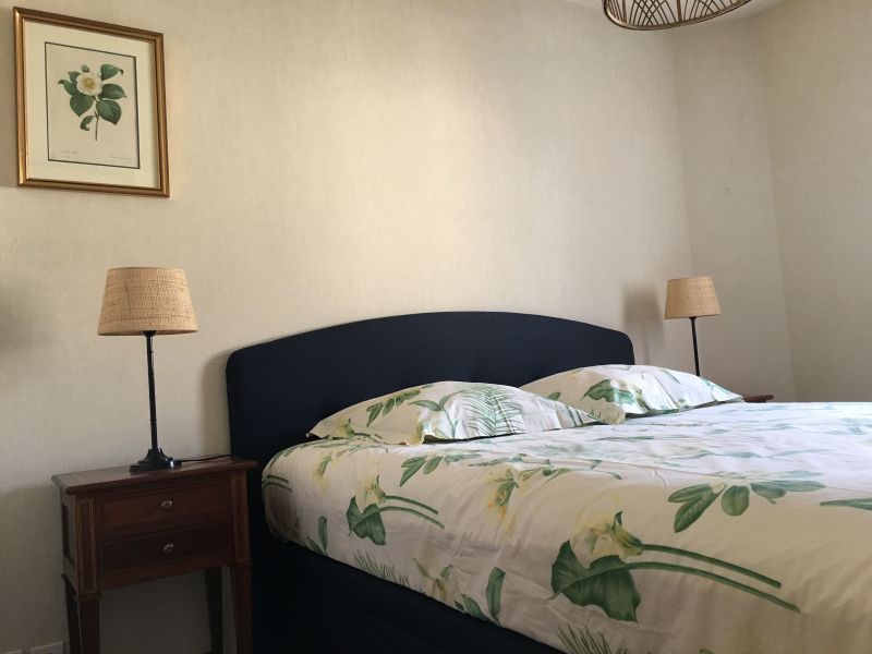 photo 4 Location entre particuliers Saint Malo appartement Bretagne Ille et Vilaine chambre