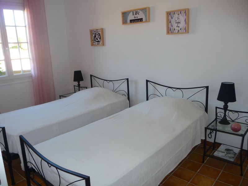 photo 5 Location entre particuliers Sainte Maxime maison Provence-Alpes-Cte d'Azur Var chambre 2