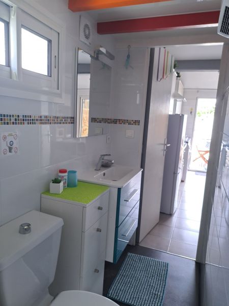 photo 24 Location entre particuliers Valras-Plage appartement Languedoc-Roussillon Hrault salle de bain