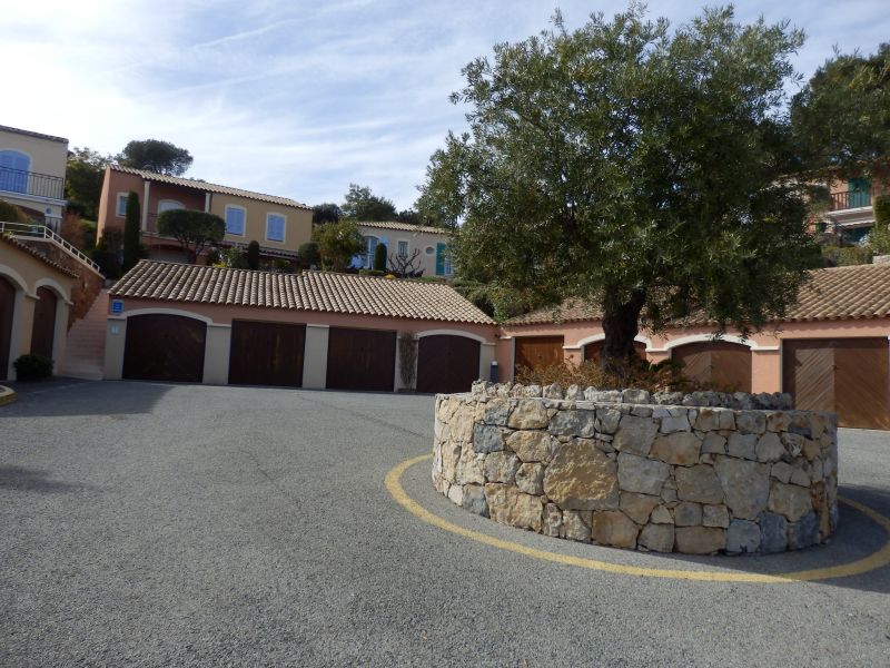 photo 17 Location entre particuliers Agay villa Provence-Alpes-Cte d'Azur Var Parking