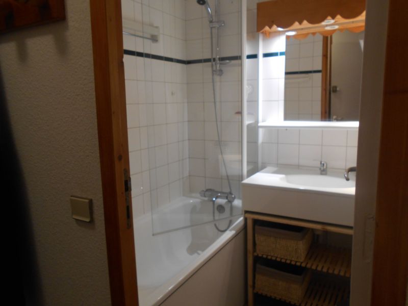 photo 5 Location entre particuliers Valmorel appartement Rhne-Alpes Savoie salle de bain