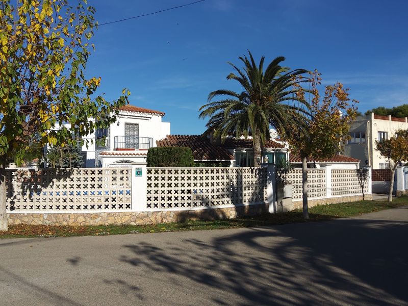 photo 2 Location entre particuliers Empuriabrava villa Catalogne Grone (province de)