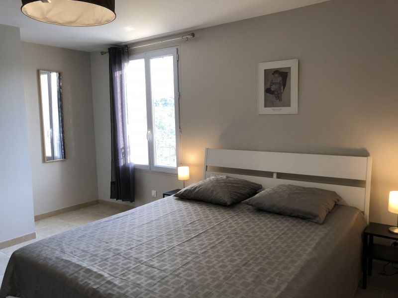 photo 20 Location entre particuliers Beaumes-de-Venise villa Provence-Alpes-Cte d'Azur Vaucluse chambre 6