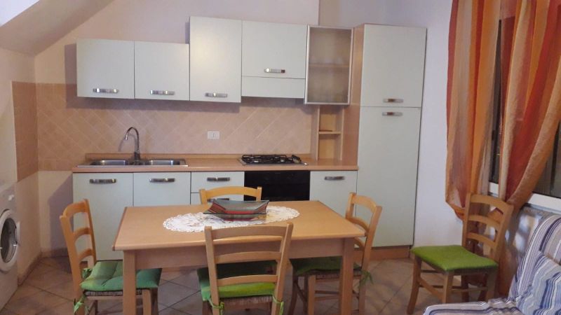 photo 3 Location entre particuliers Budoni appartement Sardaigne Olbia Tempio (province de) Coin cuisine