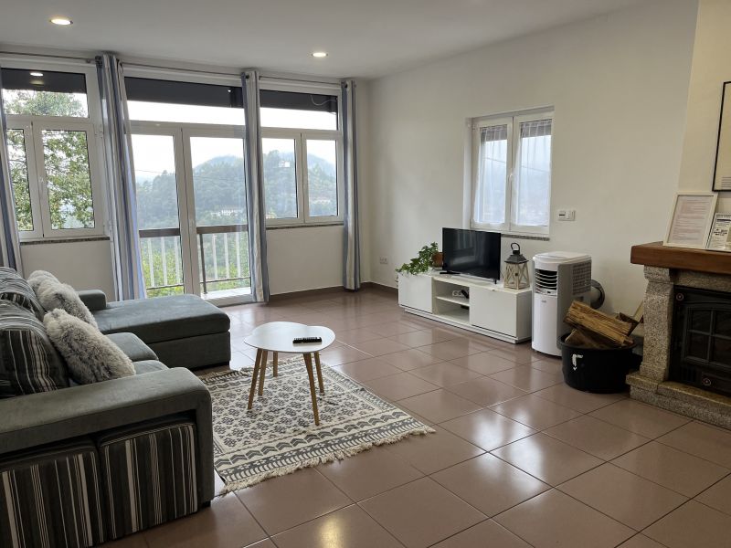 photo 5 Location entre particuliers Gers appartement Entre Douro et Minho  Sjour