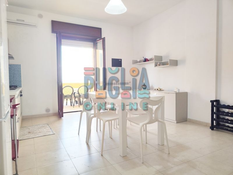 photo 8 Location entre particuliers Gallipoli appartement Pouilles  Salle  manger