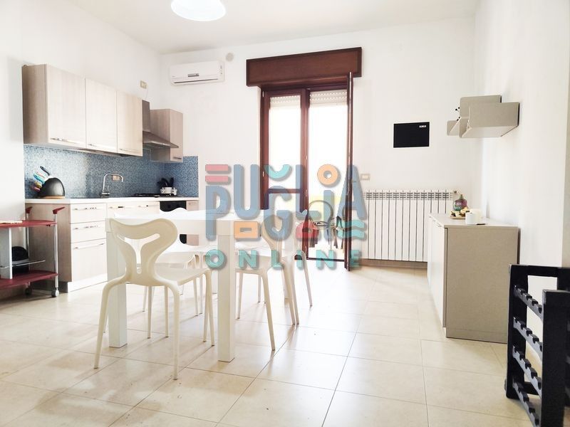 photo 7 Location entre particuliers Gallipoli appartement Pouilles  Salle  manger